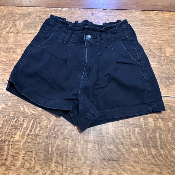 American Eagle pleated‎ mom shorts women’s jean black sz 0 - Picture 1 of 8